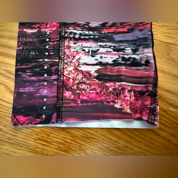 Lululemon Fast and Free HR Crop Leggings Size 2 - Picture 8 of 16